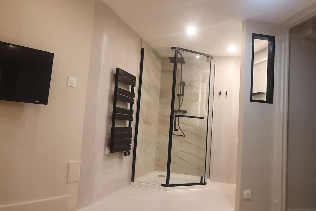 Suite Vinicole Hypercentre, Bastille & Gare 9 Min A Pied Гренобль Экстерьер фото